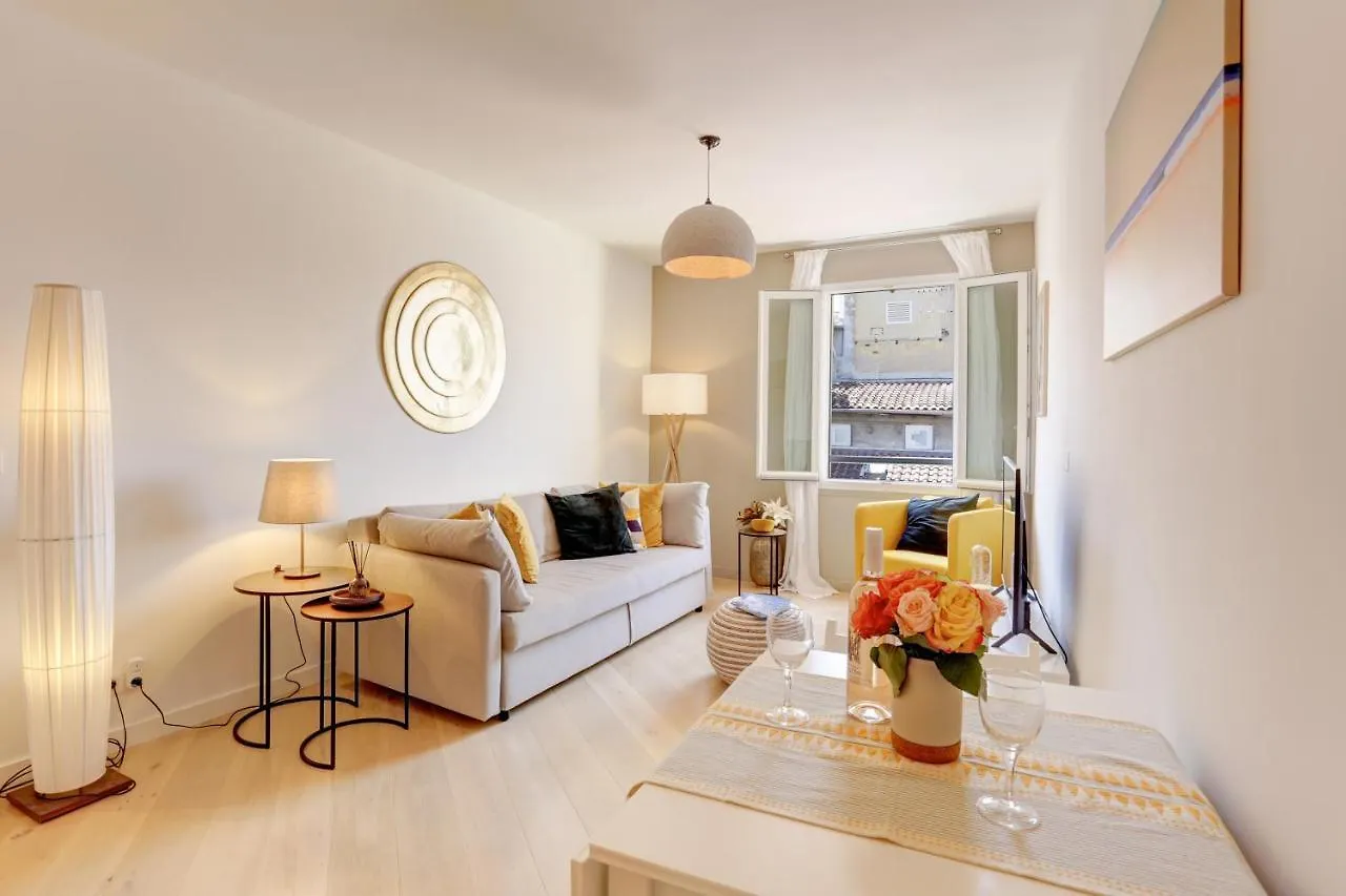 Apartment Lou C -Charmant Apt, Clim, Wifi, Refait A Neuf, 6Pers Nice