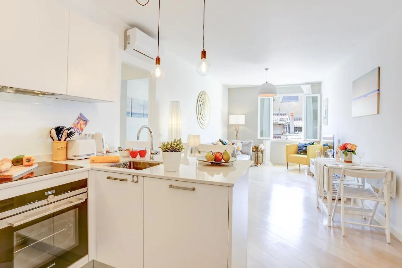 Apartment Lou C -Charmant Apt, Clim, Wifi, Refait A Neuf, 6Pers Nice