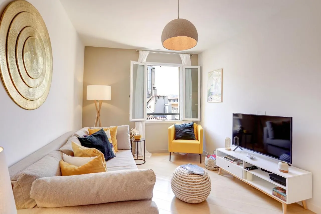 Apartment Lou C -Charmant Apt, Clim, Wifi, Refait A Neuf, 6Pers Nice