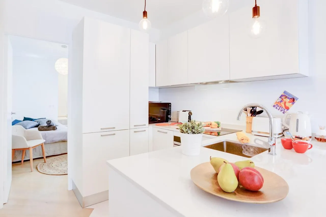 Apartment Lou C -Charmant Apt, Clim, Wifi, Refait A Neuf, 6Pers Nice